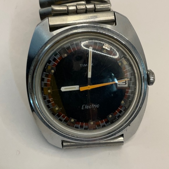 M Vintage 1971 Men's Timex Electric Racing Dial Needs Battery - Picture 3 of 4